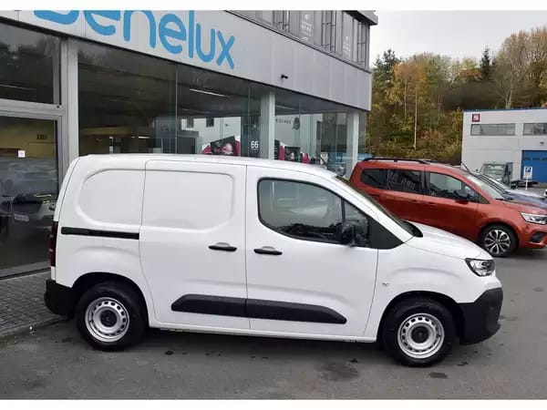 Citroën Berlingo Van 1.5 BlueHDI 100 CLIMA REGUL LANE CAM KEYLESS NEUF - Photo 2