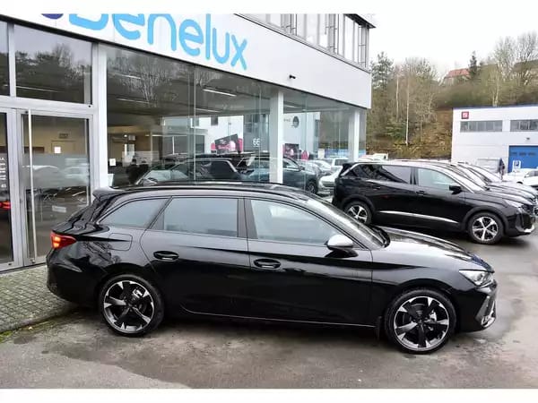 Cupra Leon ST 1.5 eTSI DSG ACC LANE CAM SG CHFF NEUVE - Photo 2