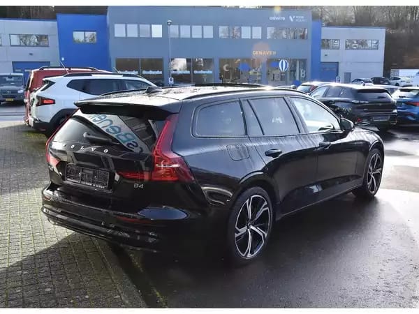 Volvo V60 2.0 B4 Plus Dark Geartronic CUIR MEMO PANO CAM360 HARMAN 1° MAIN - Photo 3