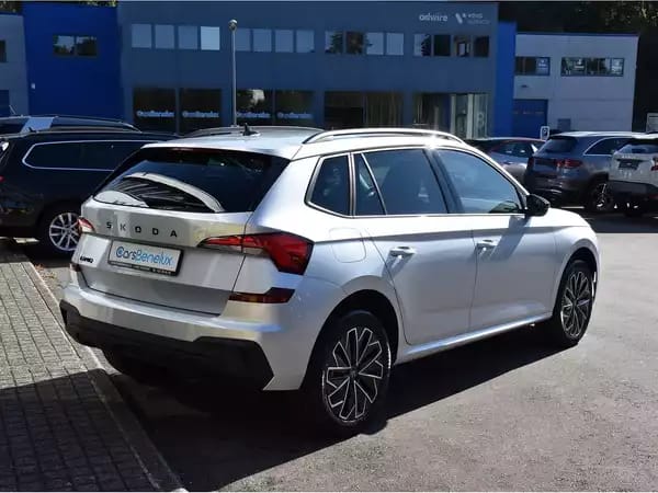 Skoda Kamiq 1.0 TSI 116 DSG Black Dots SG CHFF REGUL LANE LED NEUF - Photo 3