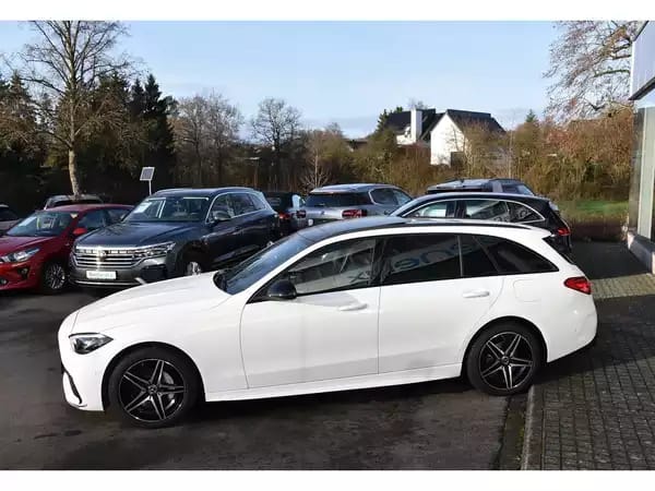 Mercedes-Benz C 300 de Break AMG Line 9G-Tronic - Photo 2