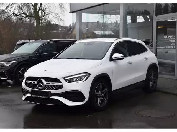 Mercedes-Benz GLA 200 CDI AMG Line 8G-Tronic - Photo 2