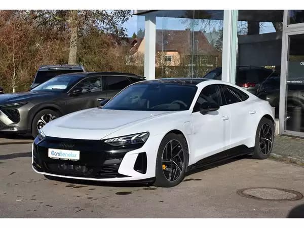 Audi e-tron GT 60 Quattro SUSP PNEU SG SPORT PLUS MEMO CAM360 JA20 1° MAIN - Photo 2