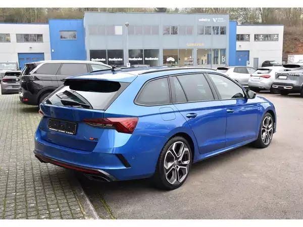 Skoda Octavia Combi 2.0 TDI RS DSG 4X4 MEMO TRAVEL CANTON CAM KEYLESS - Photo 3