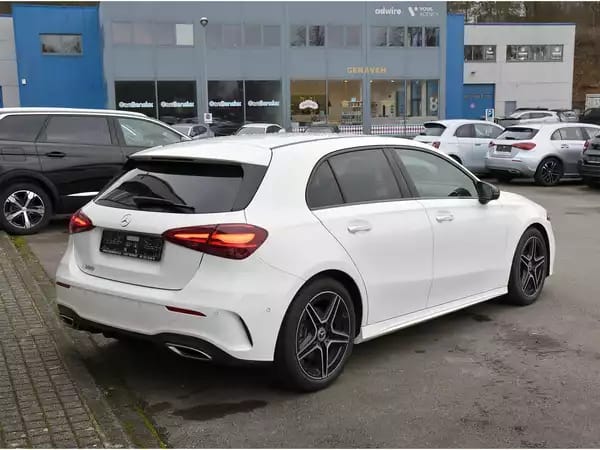 Mercedes-Benz A 200 AMG Line 7G-Tronic DISTRONIC LANE GPS CAM NIGHT KEYLESS 1° MAIN - Photo 3