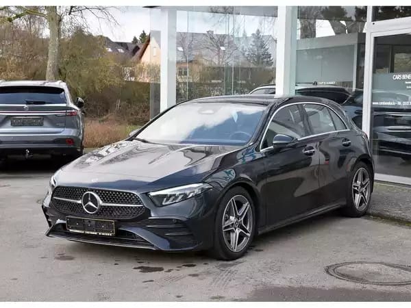 Mercedes-Benz A 200 AMG Line 7G-Tronic GPS LANE CAM PARK KEYLESS 1° MAIN - Photo 2