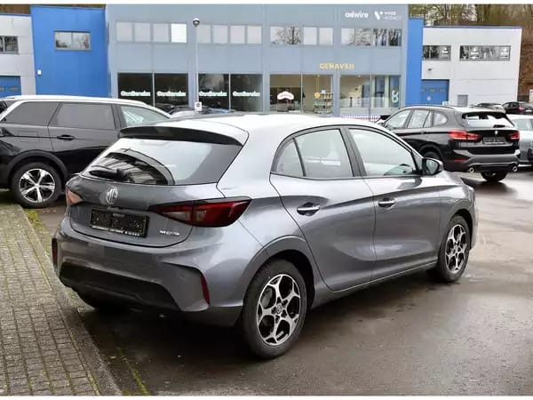 MG MG3 1.5 Comfort GPS LED CAM LANE NEUVE - Photo 3