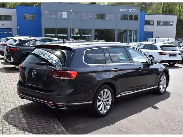 Volkswagen Passat Variant GTE 1.4 eHybrid DSG - Photo 2