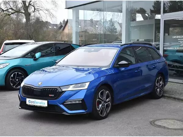 Skoda Octavia Combi 2.0 TDI RS DSG 4X4 MEMO TRAVEL CANTON CAM KEYLESS - Photo 2