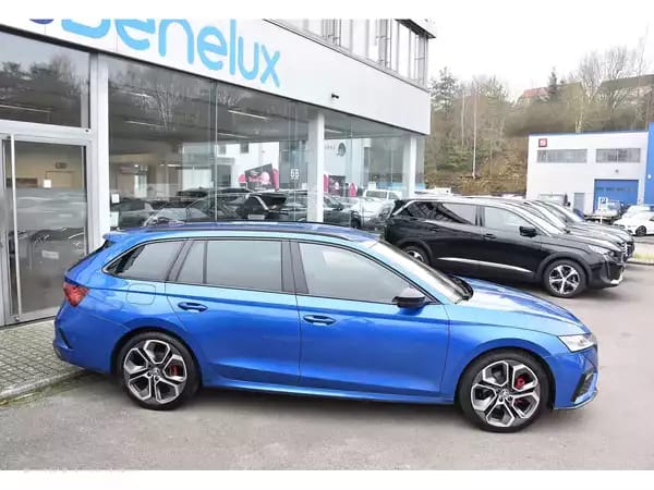 Skoda Octavia Combi 2.0 TDI RS DSG 4X4 MEMO TRAVEL CANTON CAM KEYLESS - Photo 2