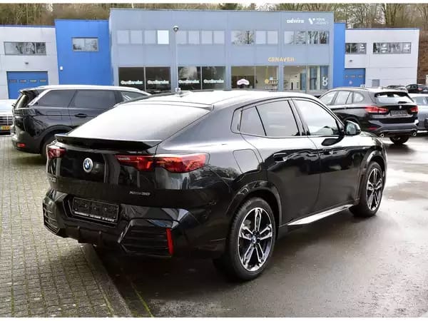 BMW iX2 xDrive30 M Sport CUIR GPS LANE CAM PARK JA19 KEYLESS 1° MAIN - Photo 3