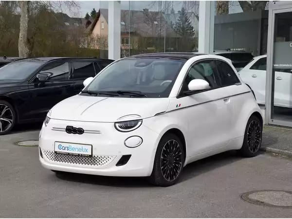 Fiat 500e 3+1 42 kWh La Prima ACC CO DRIVER PANO CAM 1° MAIN - Photo 2