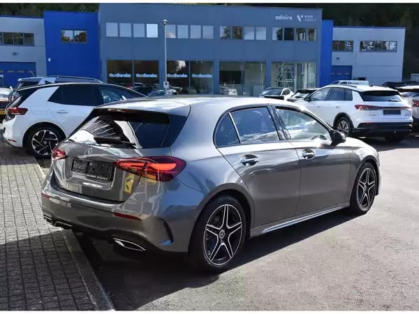 Mercedes-Benz A 200 d AMG Line 8G-DCT REGUL GPS CAM PARK KEYLESS NEUVE - Photo 3