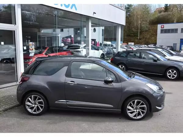 DS Automobiles DS 3 1.2 PureTech So Chic Auto. CUIR GPS REGUL CAM 1° MAIN - Photo 2