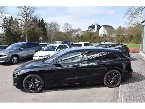 Audi A6 e-tron Avant 100 kWh Performance S-Line MEMO PANO HUD B&O ATT RMQ - Photo 2