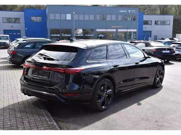 Audi A6 e-tron Avant 100 kWh Performance S-Line MEMO PANO HUD B&O ATT RMQ - Photo 3