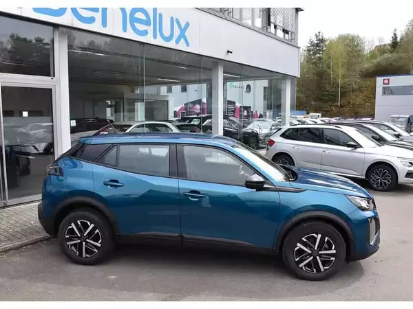Peugeot 2008 1.2 Hybrid 145 e-DCS6 Style REGUL LANE PDC 1° MAIN - Photo 2