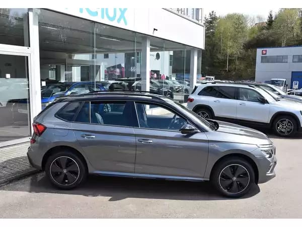 Skoda Kamiq 1.5 TSI Monte Carlo DSG PANO ACC TRAVEL LANE SIDE KESSY NEUF - Photo 2