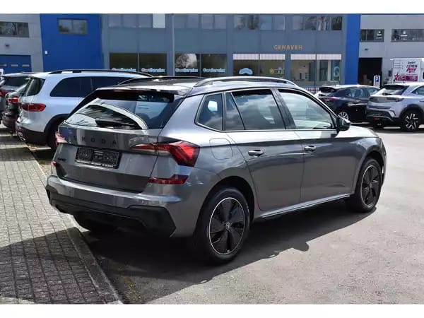 Skoda Kamiq 1.5 TSI Monte Carlo DSG PANO ACC TRAVEL LANE SIDE KESSY NEUF - Photo 3