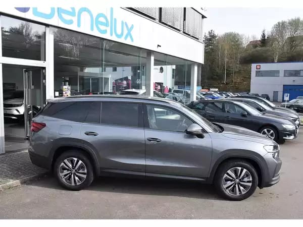 Skoda Kodiaq 2.0 TDI Selection DSG 7 Pl. MEMO ACC LANE SIDE MATRIX NEUF - Photo 2