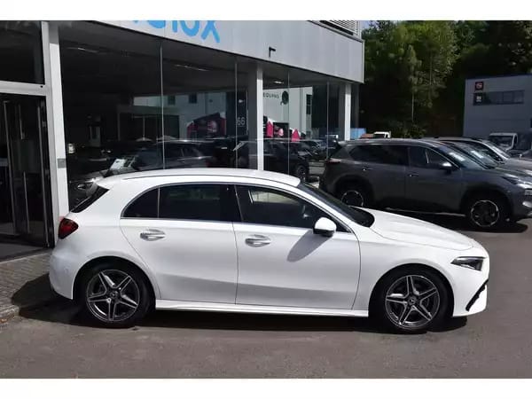 Mercedes-Benz A 200 AMG Line 7G-Tronic GPS LANE CAM PARK KEYLESS 1° MAIN - Photo 2
