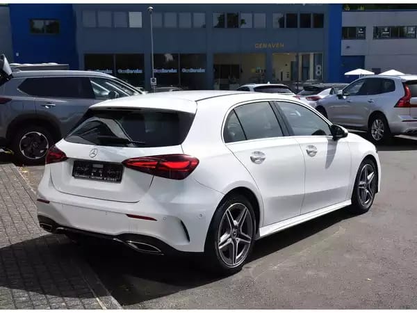 Mercedes-Benz A 200 AMG Line 7G-Tronic GPS LANE CAM PARK KEYLESS 1° MAIN - Photo 3