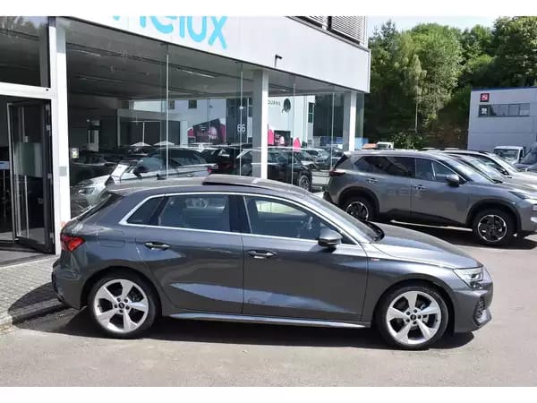 Audi A3 Sportback 35 TFSI S-Line S-Tronic PANO SONOS ACC CAM NEUVE - Photo 2