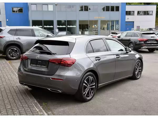 Mercedes-Benz A 180 Progressive 7G-DCT - Photo 3