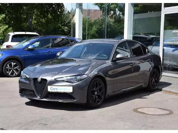 Alfa Romeo Giulia 2.0 T Sprint ATX CUIR MEMO GPS ACC LANE SIDE CAM - Photo 2