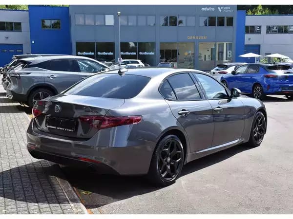 Alfa Romeo Giulia 2.0 T Sprint ATX CUIR MEMO GPS ACC LANE SIDE CAM - Photo 3