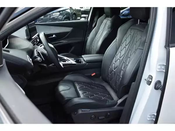 Peugeot 5008 1.5 BlueHDI GT EAT8 PANO CUIR MEMO FOCAL ACC SIDE CAM360 1° MAIN - Photo 2