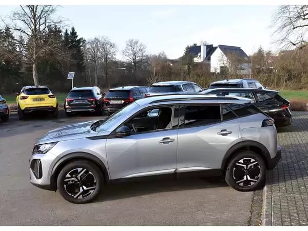 Peugeot 2008 1.2 PureTech Allure ACC GPS LANE SIDE REGUL CAM 360 1° MAIN - Photo 2