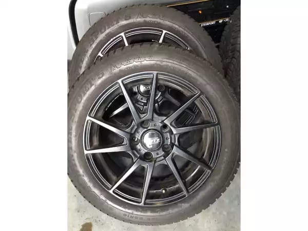 Jantes alu + Pneus hiver 15 195/60 R15 88T - Photo 2