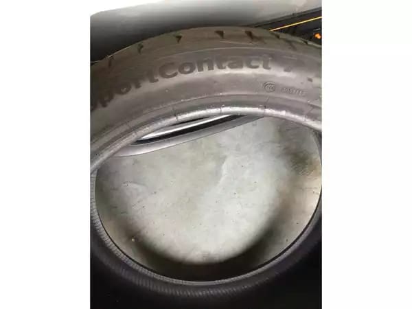 Pneus été 19 245/40 R19 98Y - Photo 2
