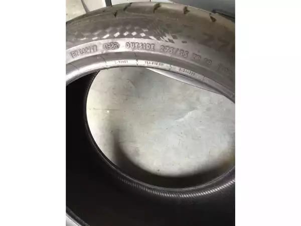 Pneus été 19 275/35 R19 100Y - Photo 2