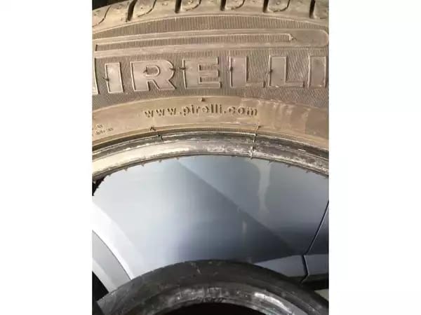 Pneus été 18 235/60 R18 97V - Photo 2