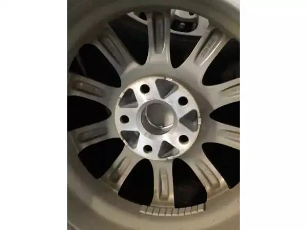 Jantes alu + Pneus hiver 16 215/65 R16 98H - Photo 2