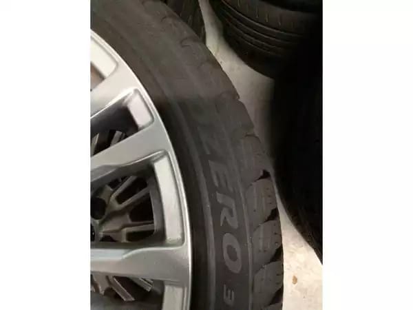 Jantes alu + Pneus hiver 18 225/40 R18 92V - Photo 3