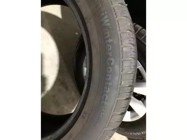 Pneus hiver 20 255/50 R20 109H - Photo 2