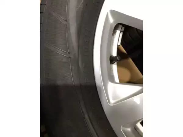 Jantes alu + Pneus hiver 17 235/65 R17 104H - Photo 2