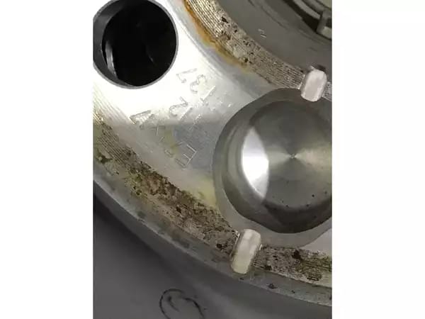 Jantes alu + Pneus hiver 17 235/65 R17 104H - Photo 3