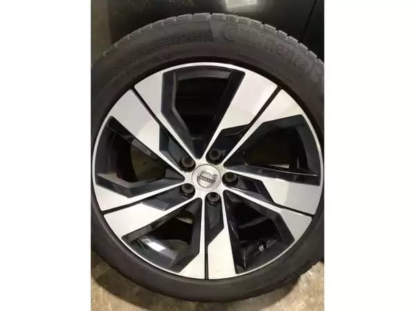 Jantes alu + Pneus hiver 18 215/55 R18 99V - Photo 2