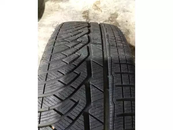 Jantes alu + Pneus hiver 17 235/55 R17 103V - Photo 2