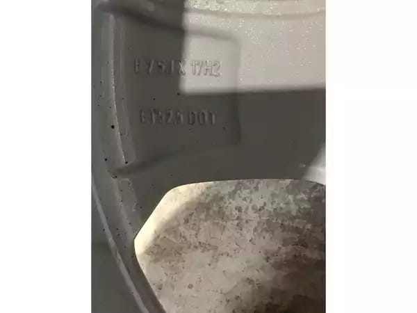 Jantes alu + Pneus hiver 17 235/55 R17 103V - Photo 3