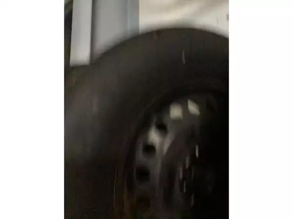 Jantes acier + Pneus hiver 16 235/60 R16 100T - Photo 2