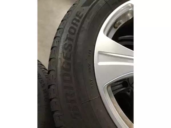 Jantes alu + Pneus hiver 18 235/60 R18 103H - Photo 2
