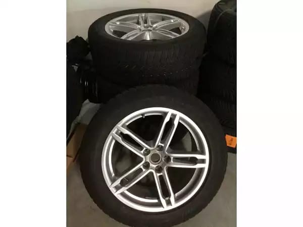 Jantes alu + Pneus hiver 19 235/55 R19 101V - Photo 2