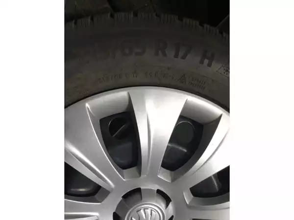 Jantes acier + Pneus hiver 17 215/65 R17 99H - Photo 2