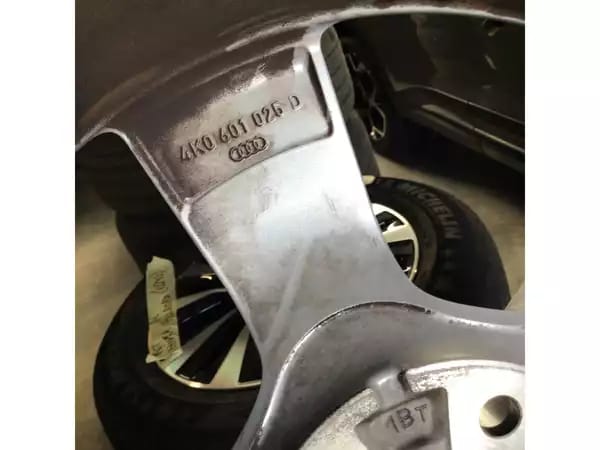 Jantes alu + Pneus hiver 18 235/55 R18 100H - Photo 3