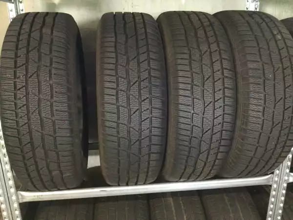 Jantes alu + Pneus hiver 17 215/60 R17 96H - Photo 2